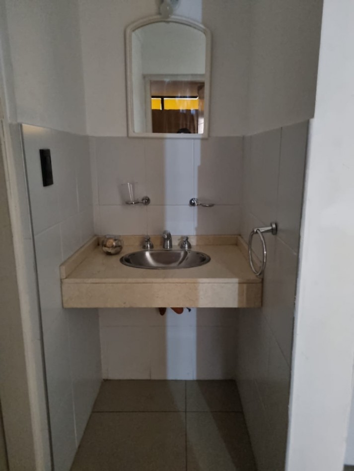 Alquiler anual departamento con muebles 