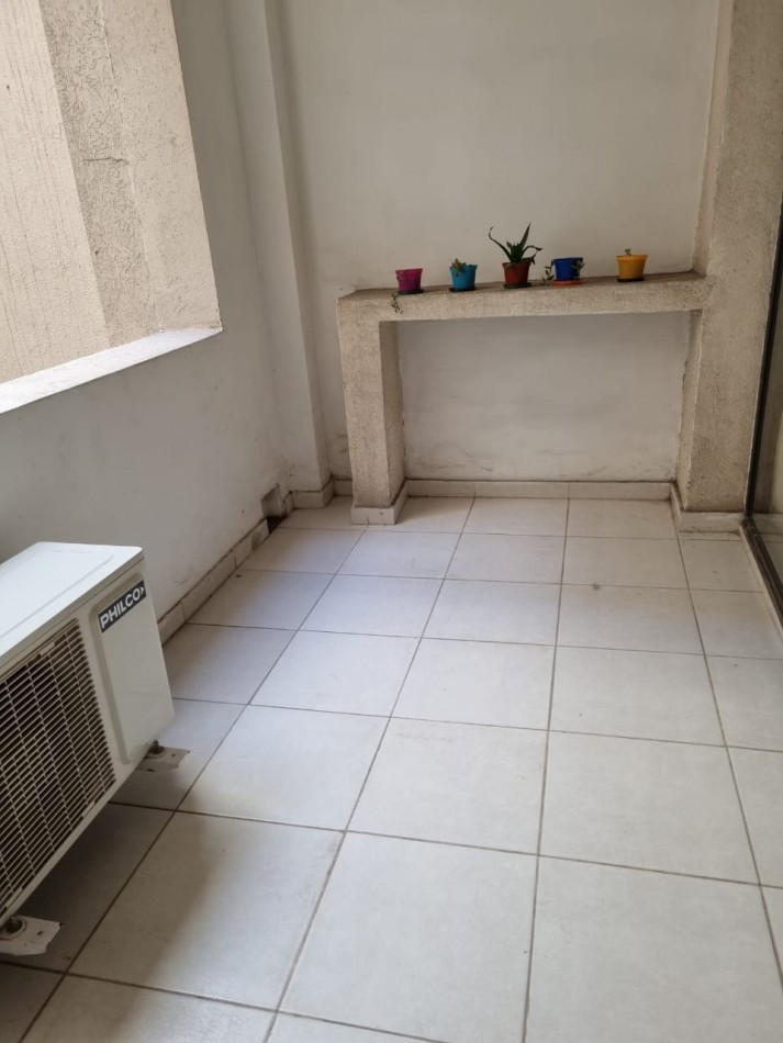 Alquiler anual departamento con muebles 