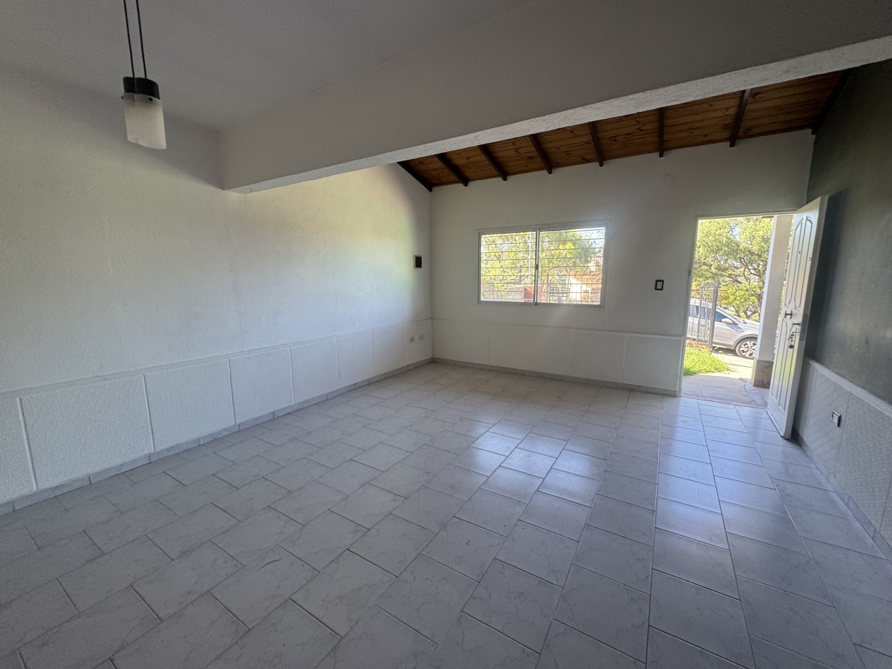 Venta casa de dos dormitorios 