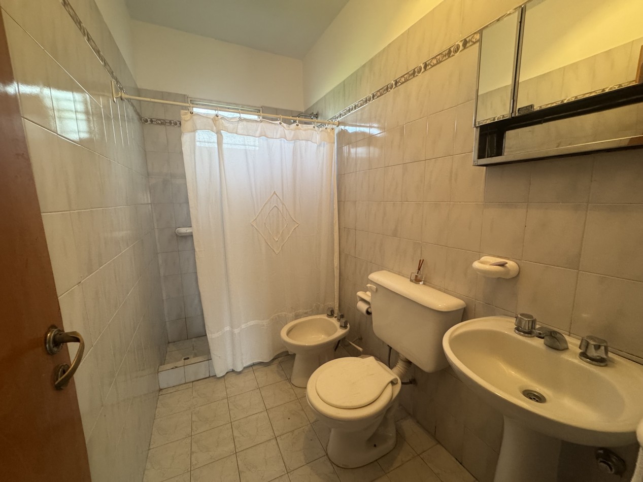 Venta casa de dos dormitorios 