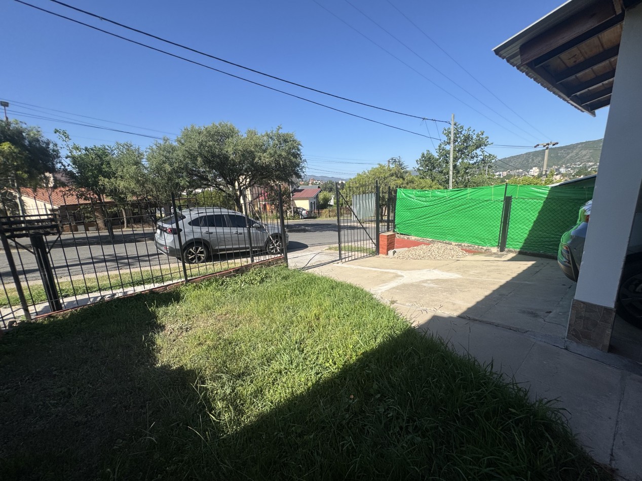 Venta casa de dos dormitorios 