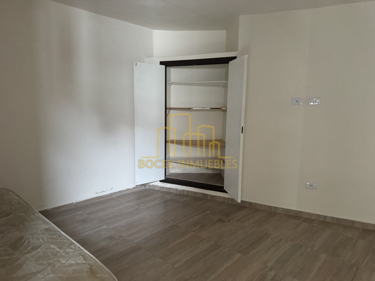 Alquiler anual casa apta comercial 