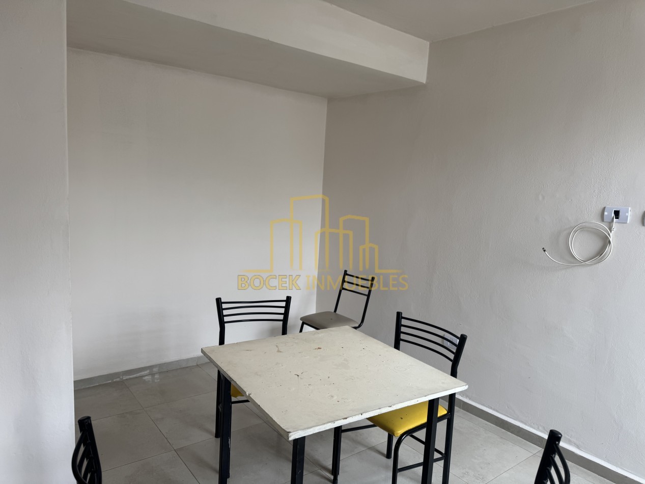 Alquiler anual casa apta comercial 