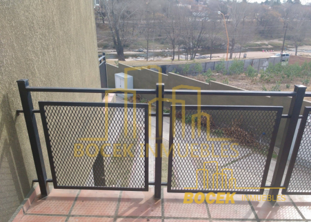 Alquiler anual duplex frente al rio Villa Carlos Paz 