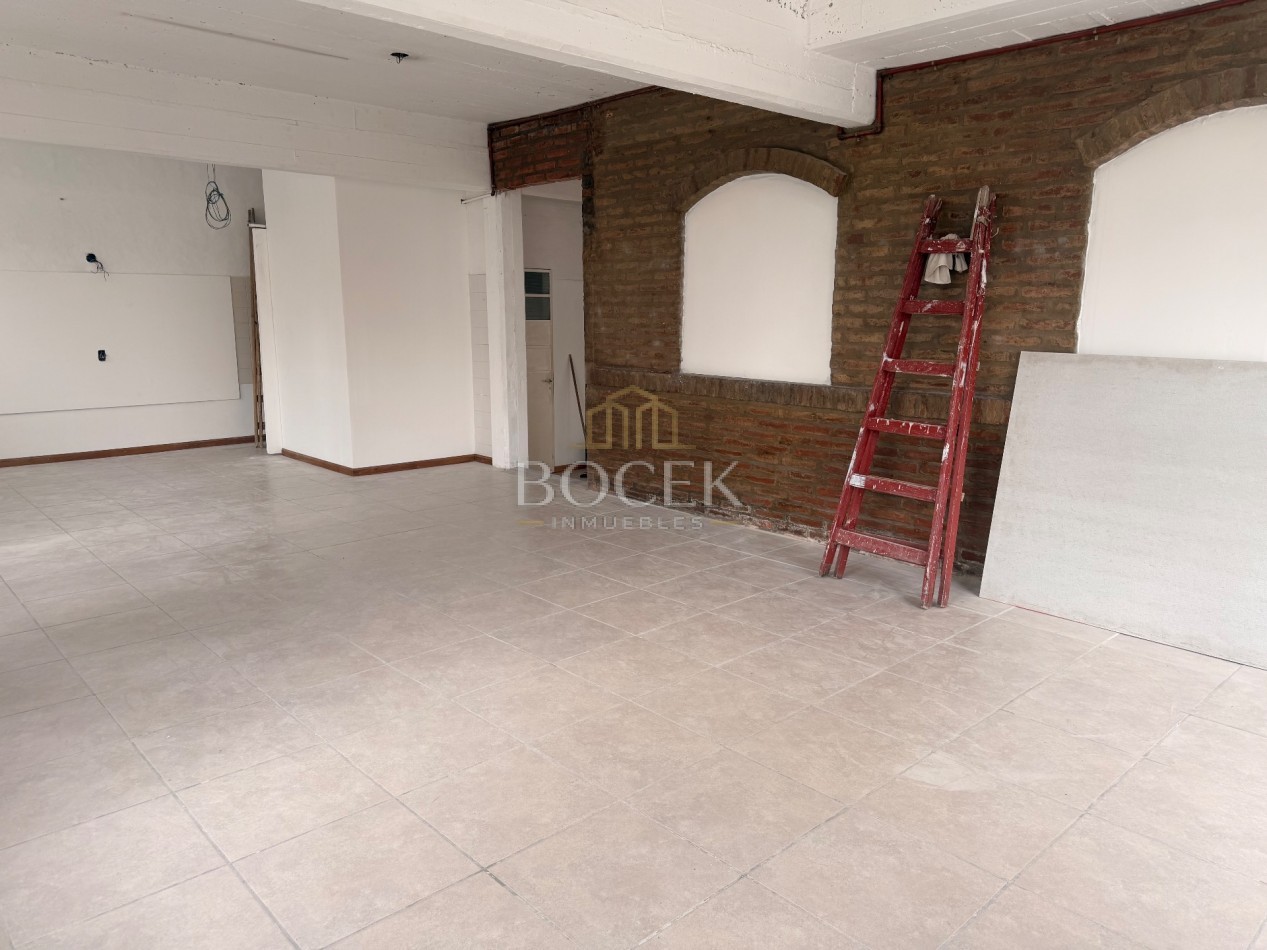 Alquiler anual local comercial en Villa Carlos Paz 