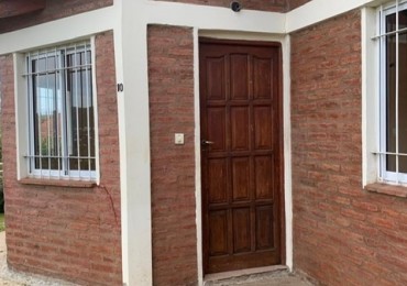 Casa en Complejo de Barrio La Quinta apto crédito 